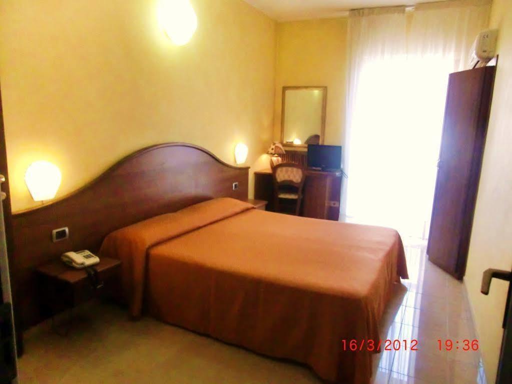 Hotel Cavour Verona Exterior photo